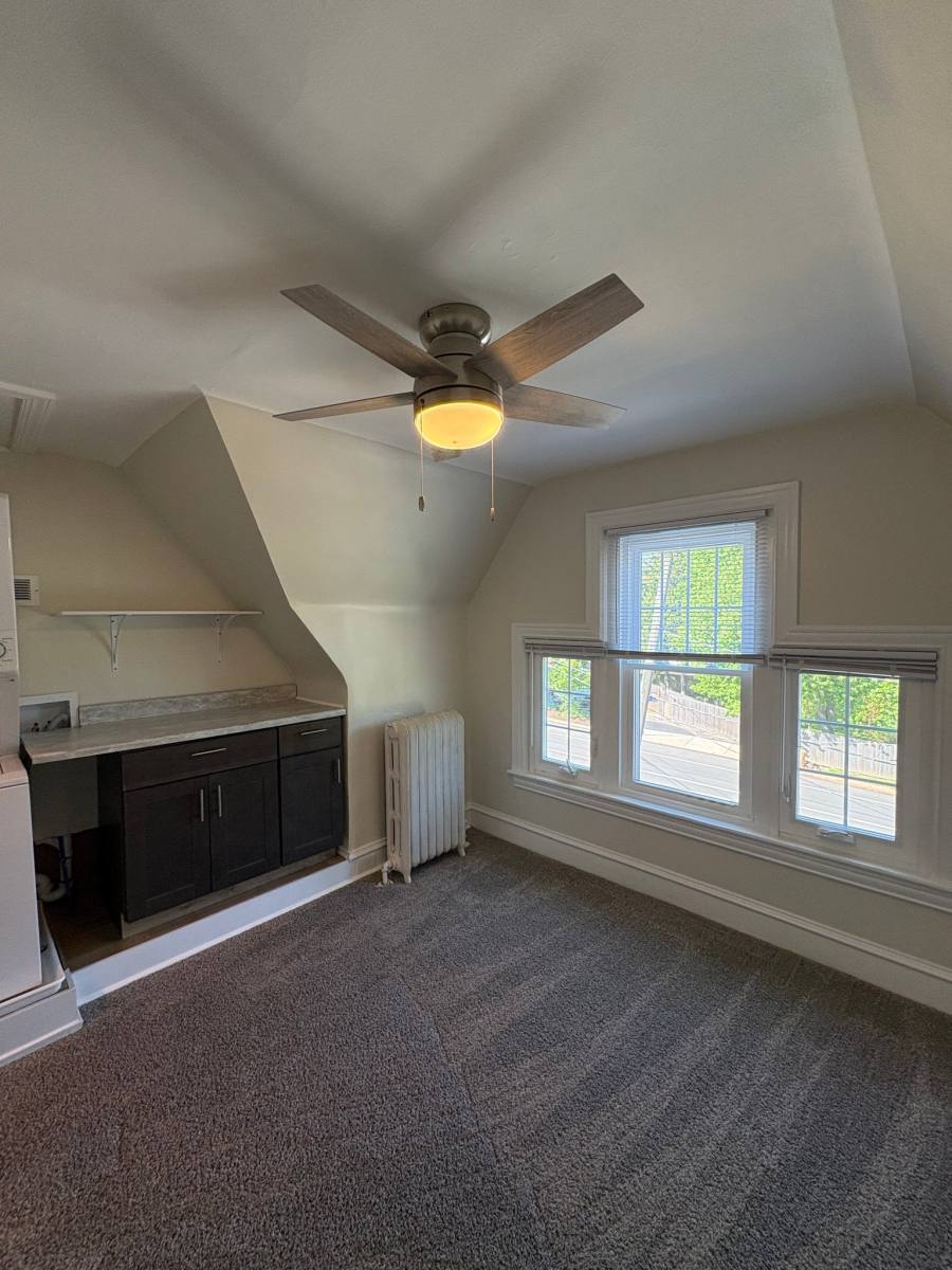 Apartment for rent at 400 Bethlehem Pk #3, Glenside, PA 19038