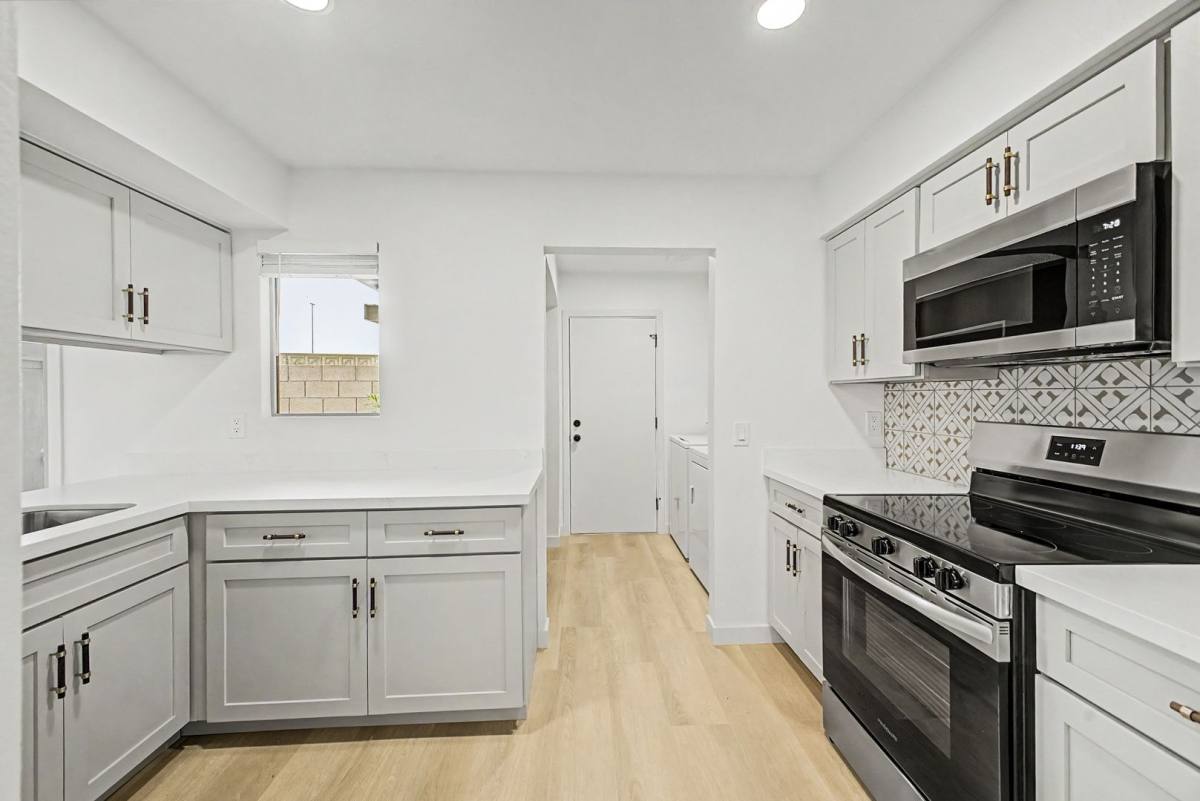Townhouse for rent at 1818 W Village Way, Tempe, AZ 85282