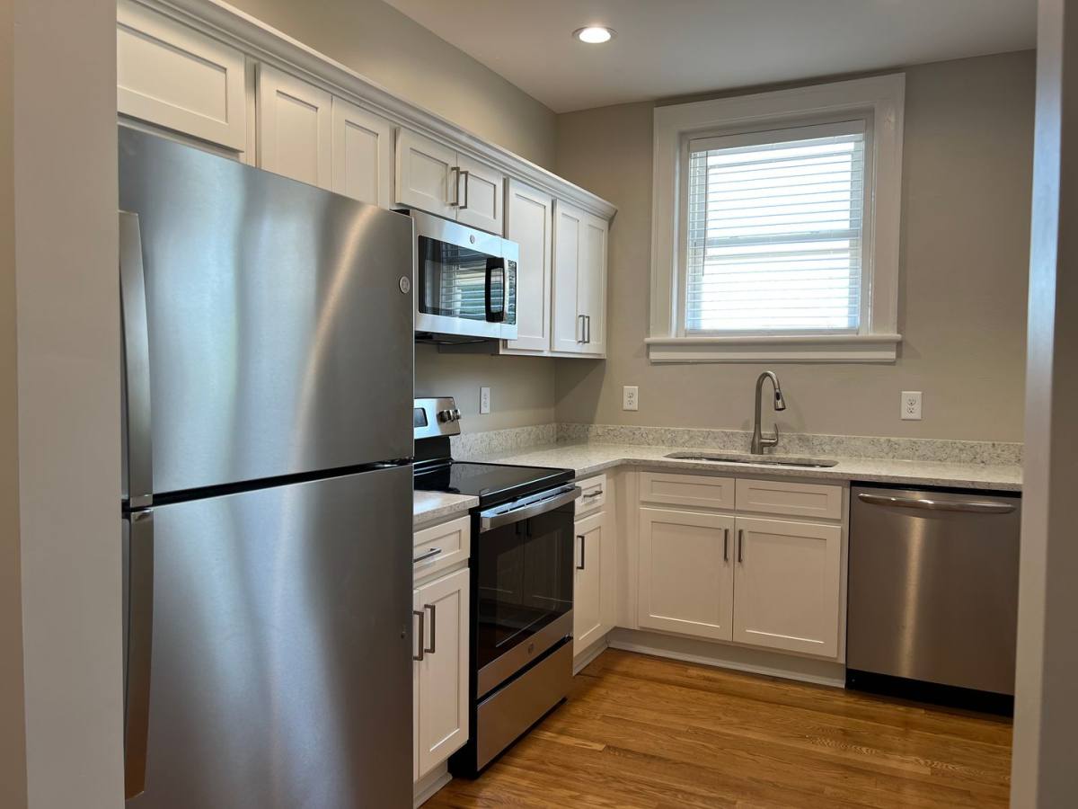 Apartment for rent at 115 Elm Avenue, SW #A4, Roanoke, VA 24016