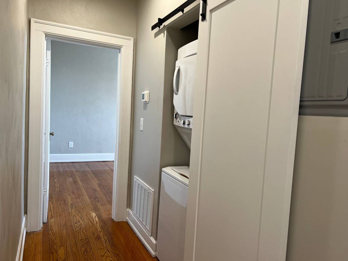 Apartment for rent at 115 Elm Avenue, SW #A4, Roanoke, VA 24016