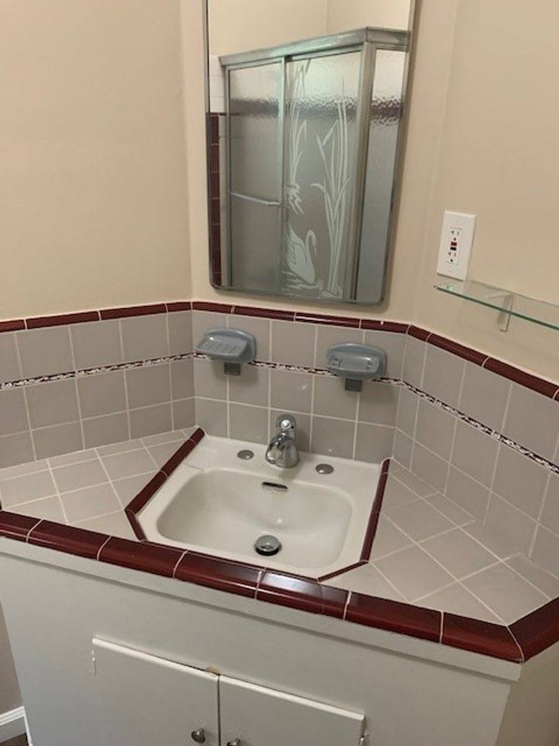 Apartment for rent at 10911 Paramount Blvd, Gardena, CA 90247