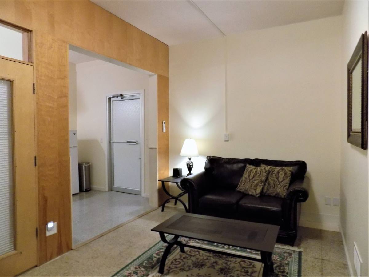 Apartment for rent at 123 N Main St, Fairfield, IA 52556