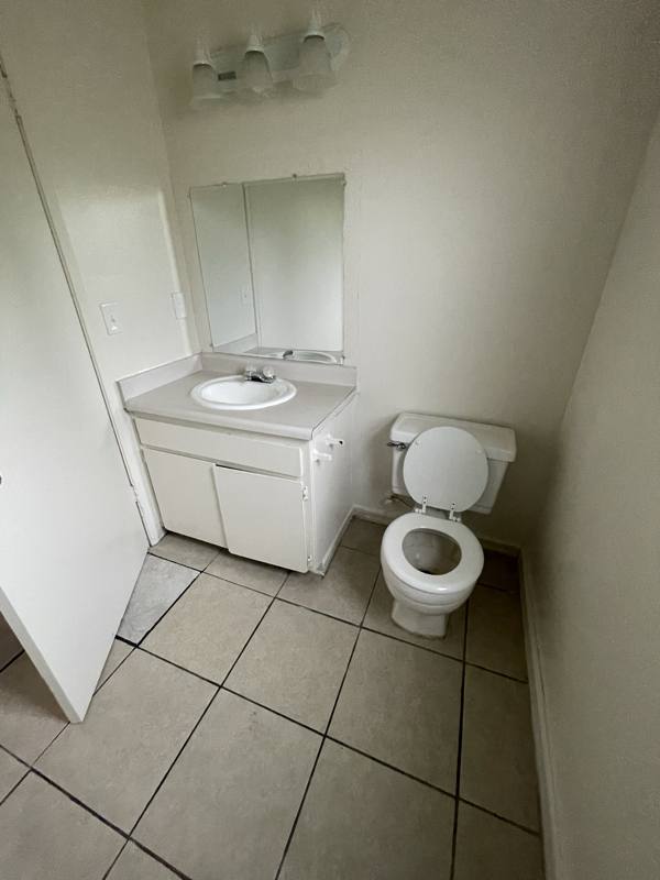 Apartment for rent at 429 S Backer Ave #204, Fresno, CA 93702