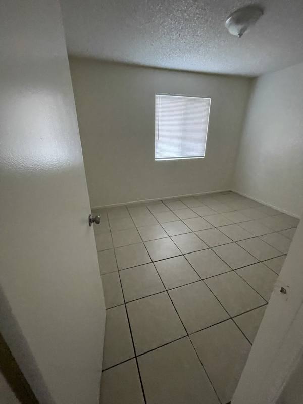 Apartment for rent at 429 S Backer Ave #204, Fresno, CA 93702