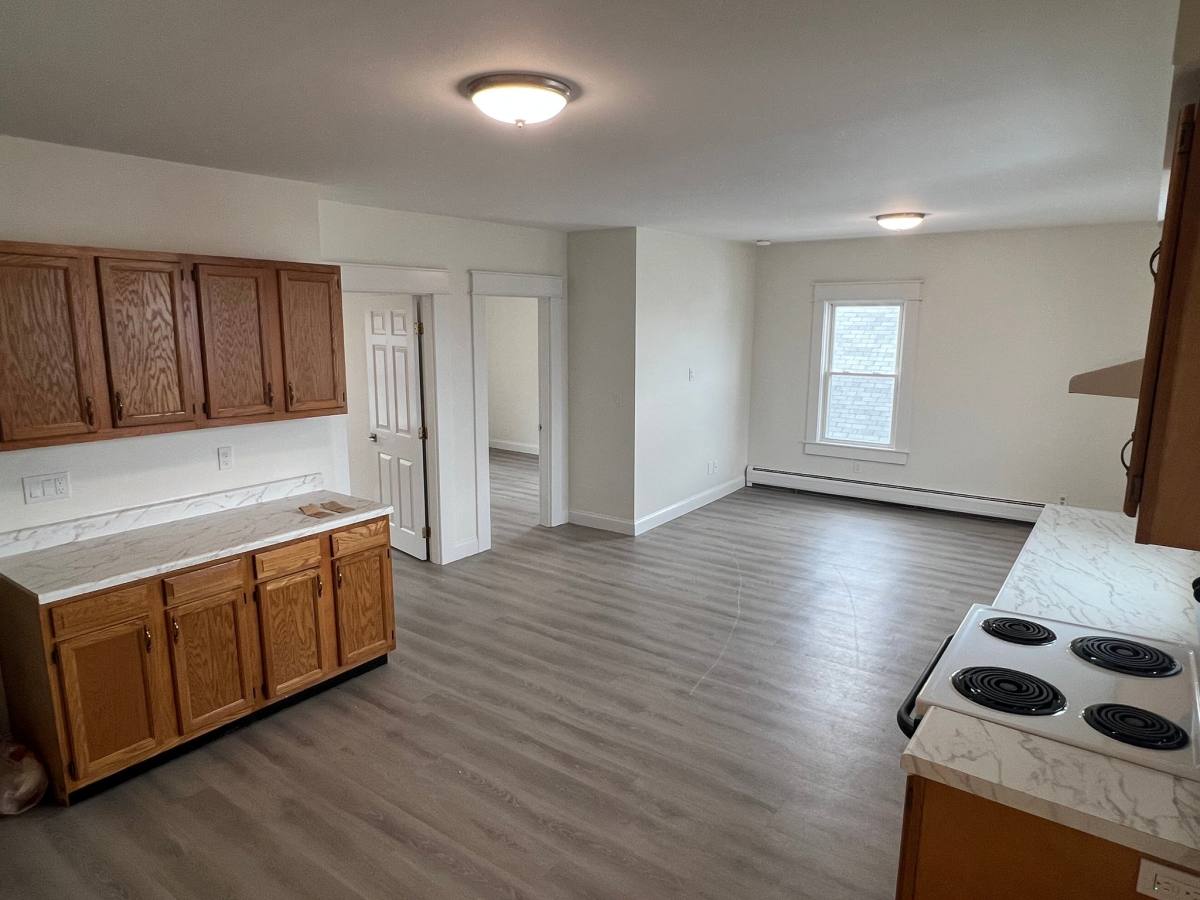 Apartment for rent at 317 Rimmon St #3, Manchester, NH 03102