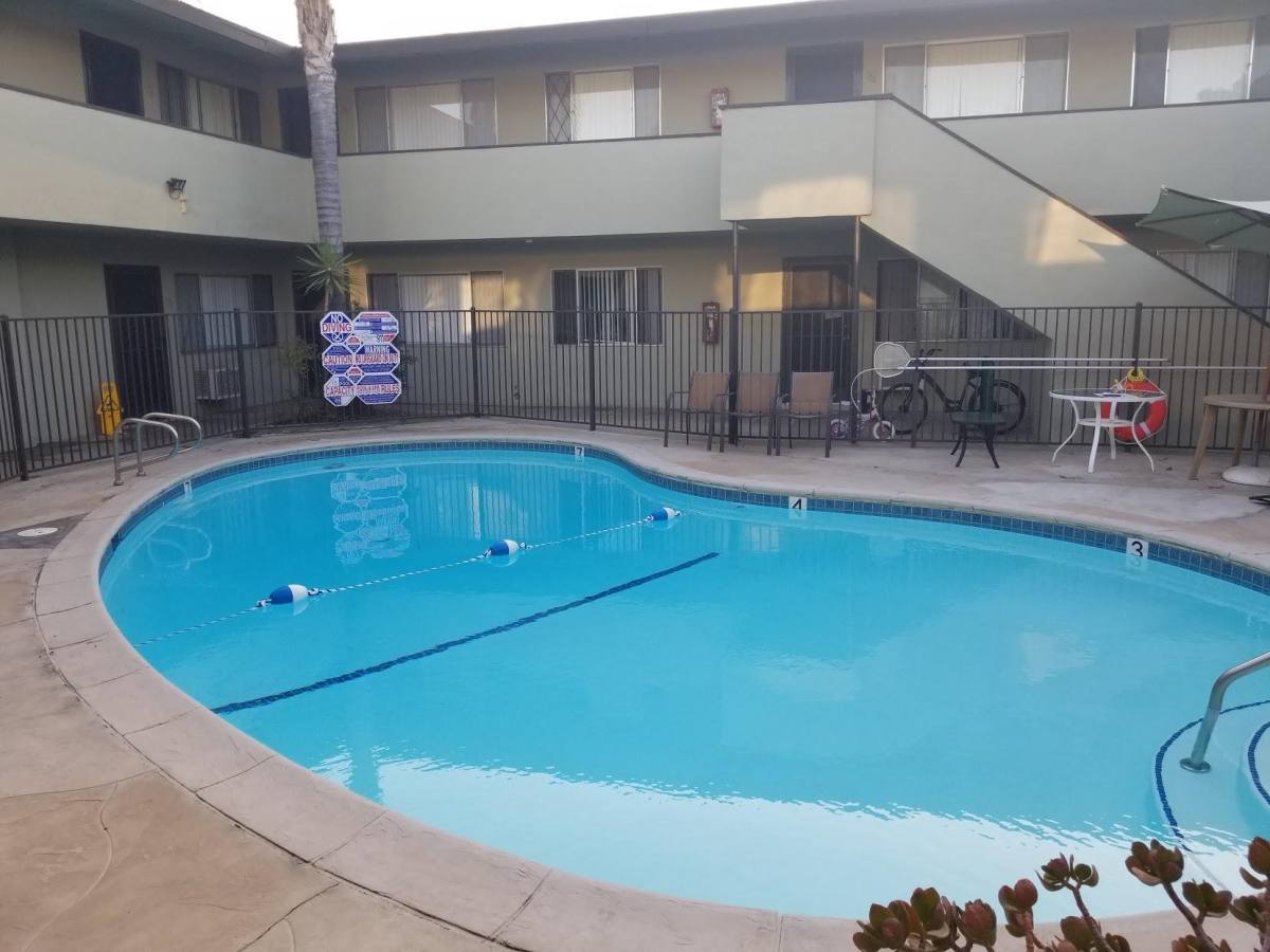 Apartment for rent at 917 E Madison Ave, El Cajon, CA 92021