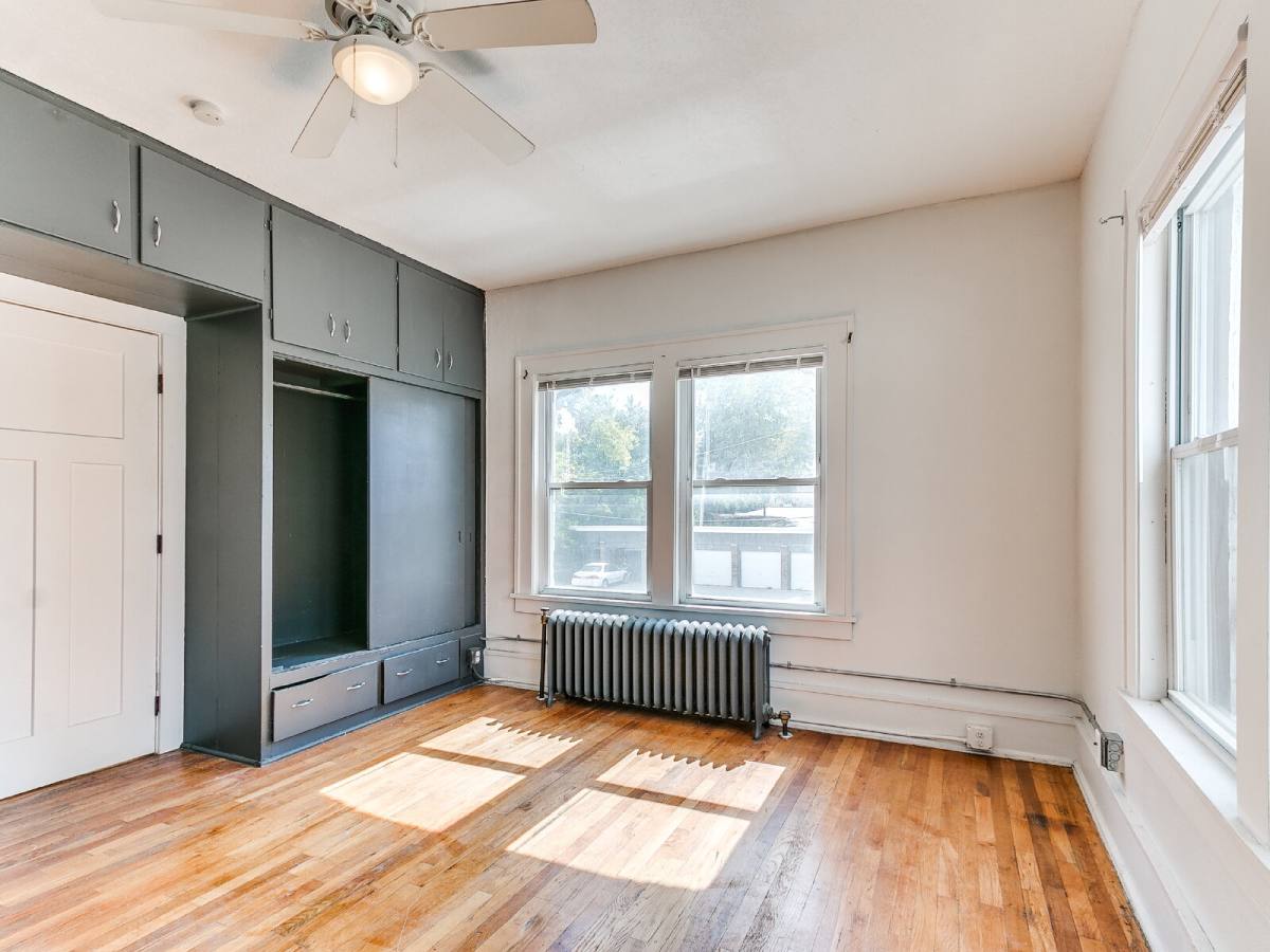 Apartment for rent at 2714 Ingersoll Ave, Des Moines, IA 50312