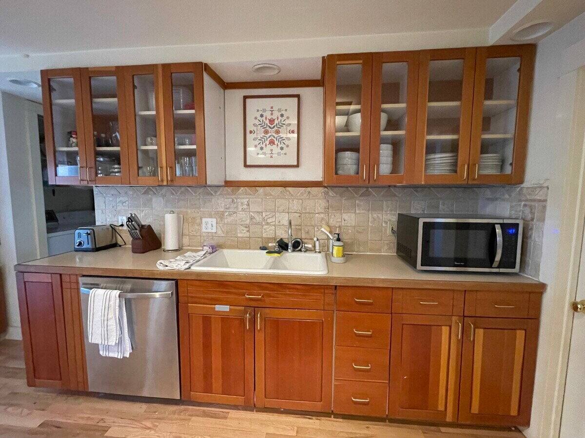 Apartment for rent at 1544 9th St #A, Boulder, CO 80302