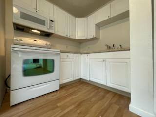 House for rent at 825 Saint Matthew Dr, East Saint Louis, IL 62206