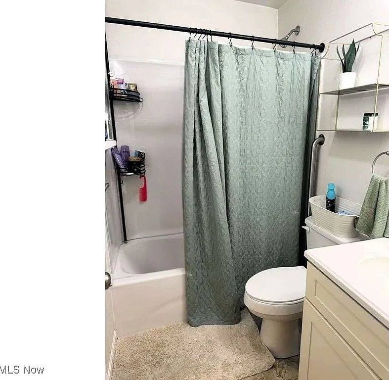 Apartment for rent at 545 E McConnel Ave #2, McConnelsville, OH 43756