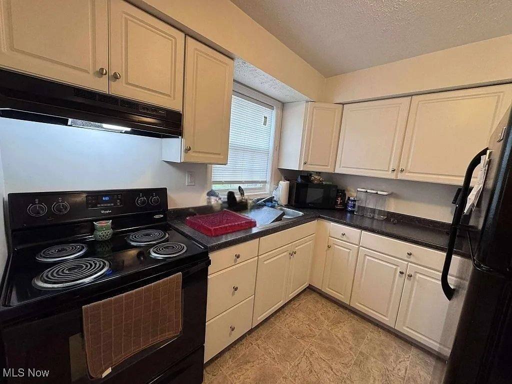 Apartment for rent at 545 E McConnel Ave #2, McConnelsville, OH 43756