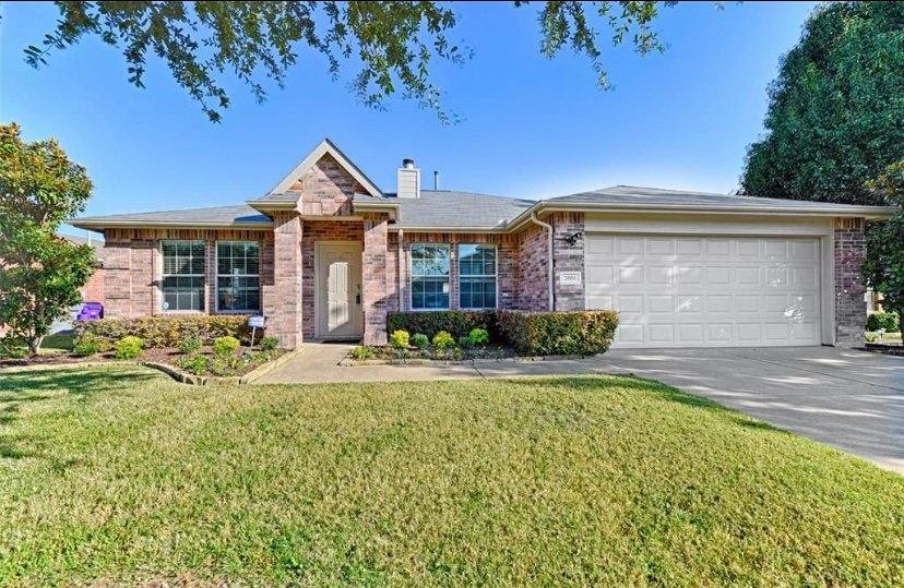 House for rent at 2004 Chisolm Trail, Forney, TX 75126