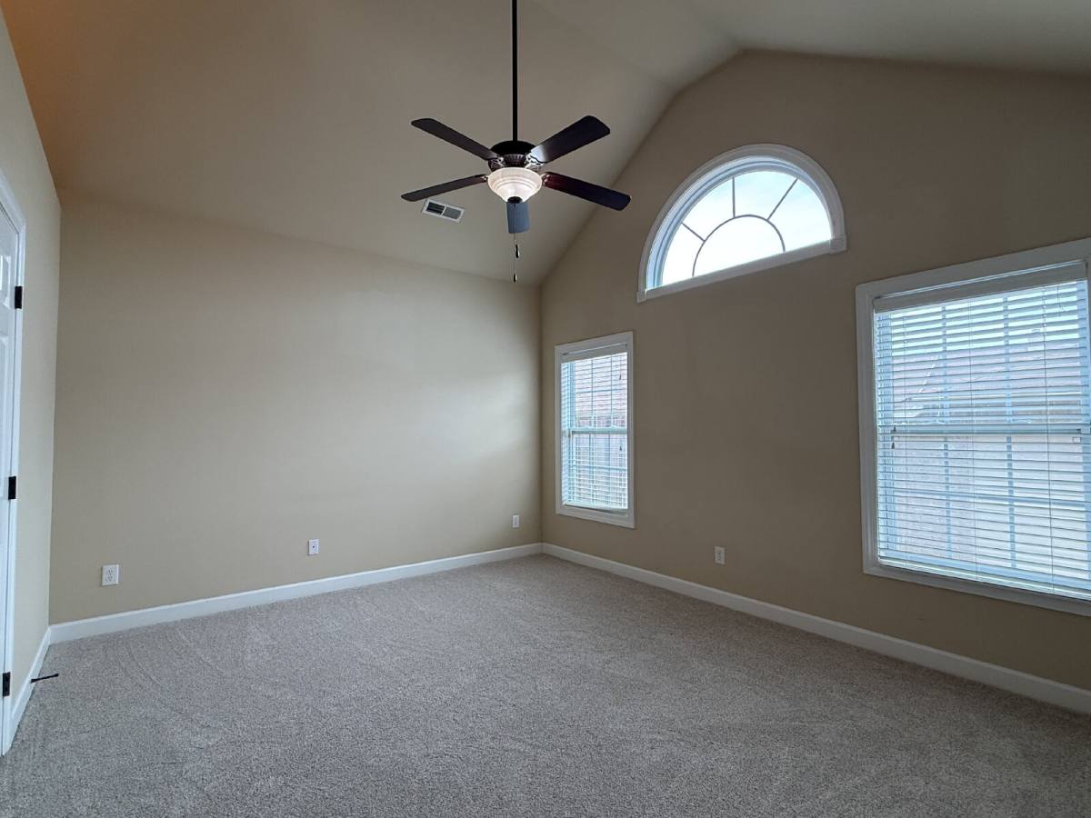 Townhouse for rent at 1012 Scarlet Woods, Huntsville, AL 35806