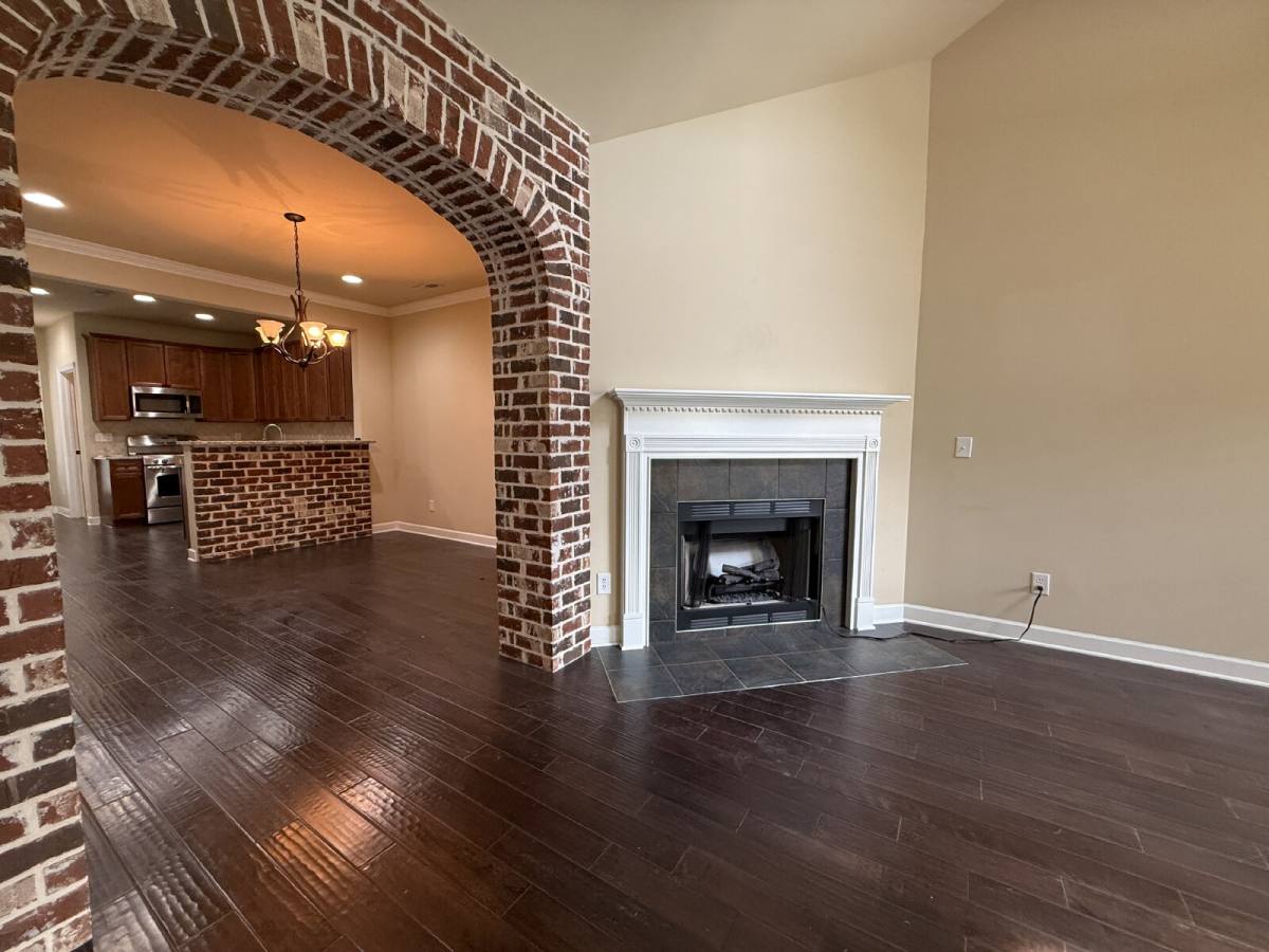 Townhouse for rent at 1012 Scarlet Woods, Huntsville, AL 35806