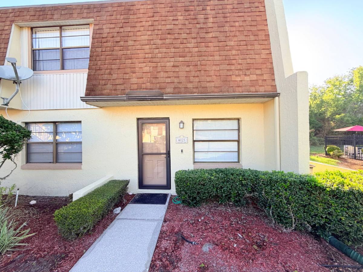 Condo for rent at 6125 Topher Trail, Mulberry, FL 33860
