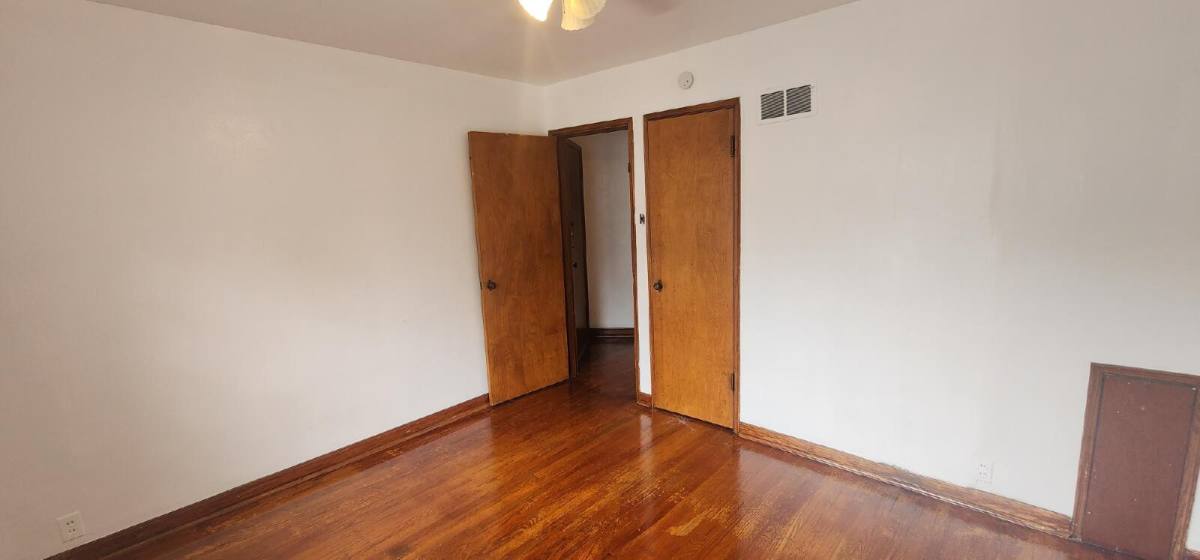 Apartment for rent at 5803 Devonshire Ave, Saint Louis, MO 63109