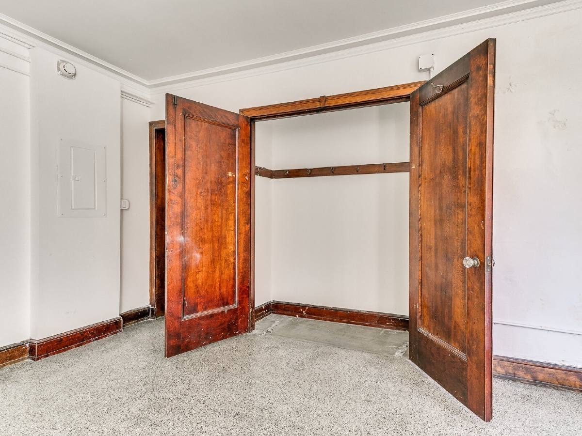 Apartment for rent at 732 18th St #104, Des Moines, IA 50314