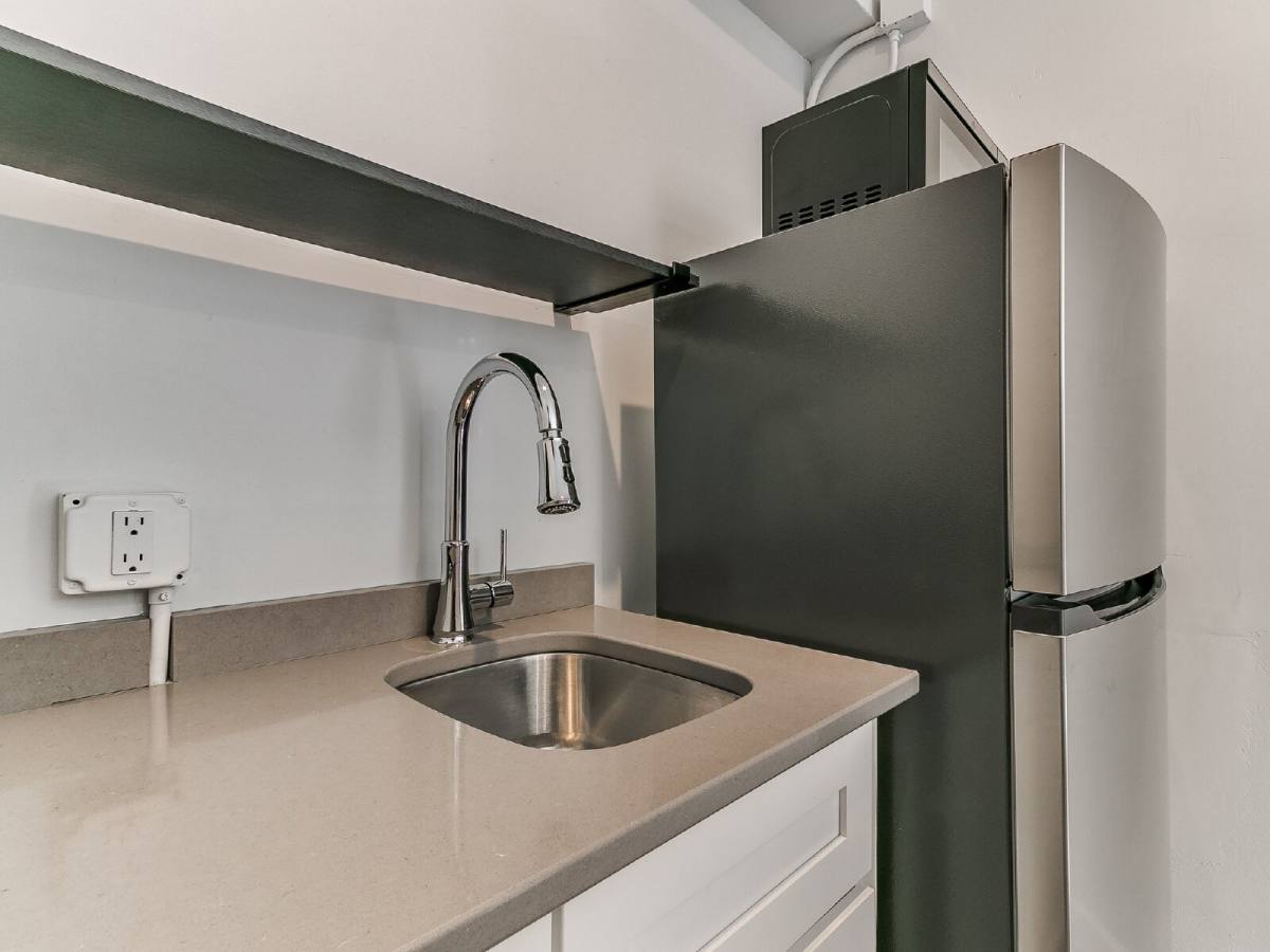 Apartment for rent at 732 18th St #104, Des Moines, IA 50314