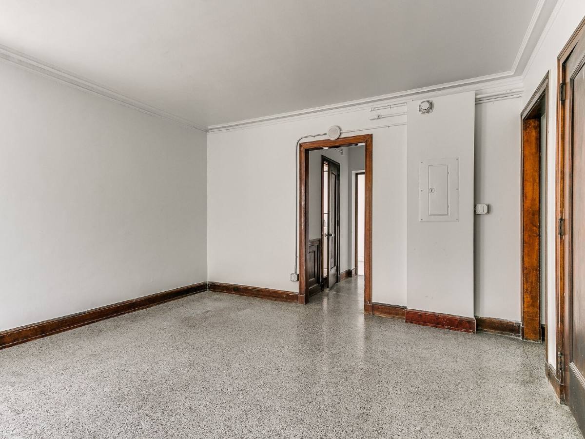 Apartment for rent at 732 18th St #104, Des Moines, IA 50314