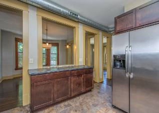 Apartment for rent at 641 19th St #7, Des Moines, IA 50314
