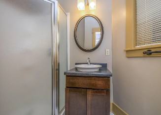 Apartment for rent at 641 19th St #7, Des Moines, IA 50314