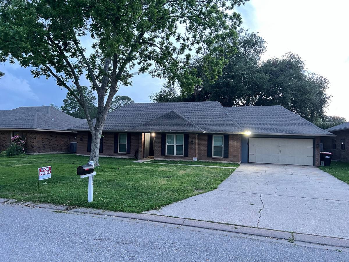House for rent at 110 Highland Dr, Lafayette, LA 70506