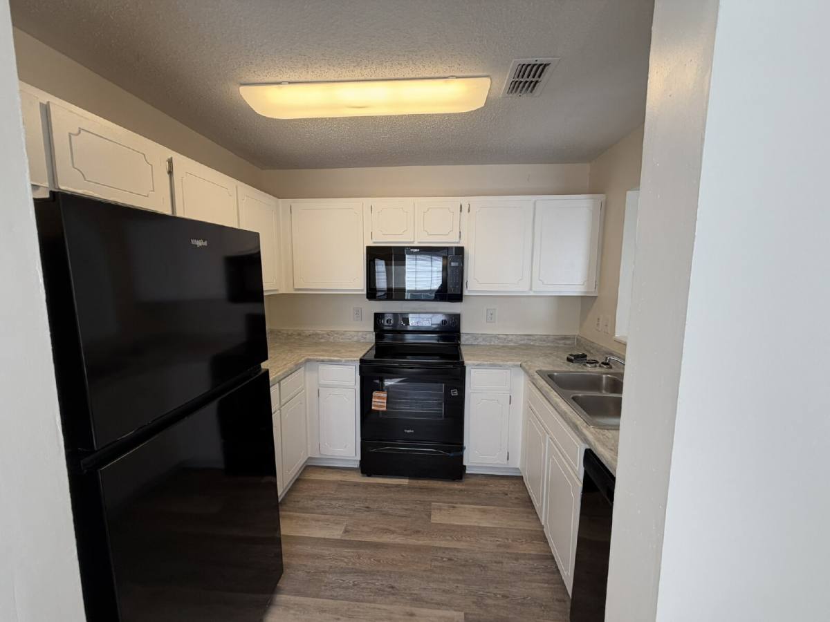 Apartment for rent at 350 Beverly St #123, Hinesville, GA 31313