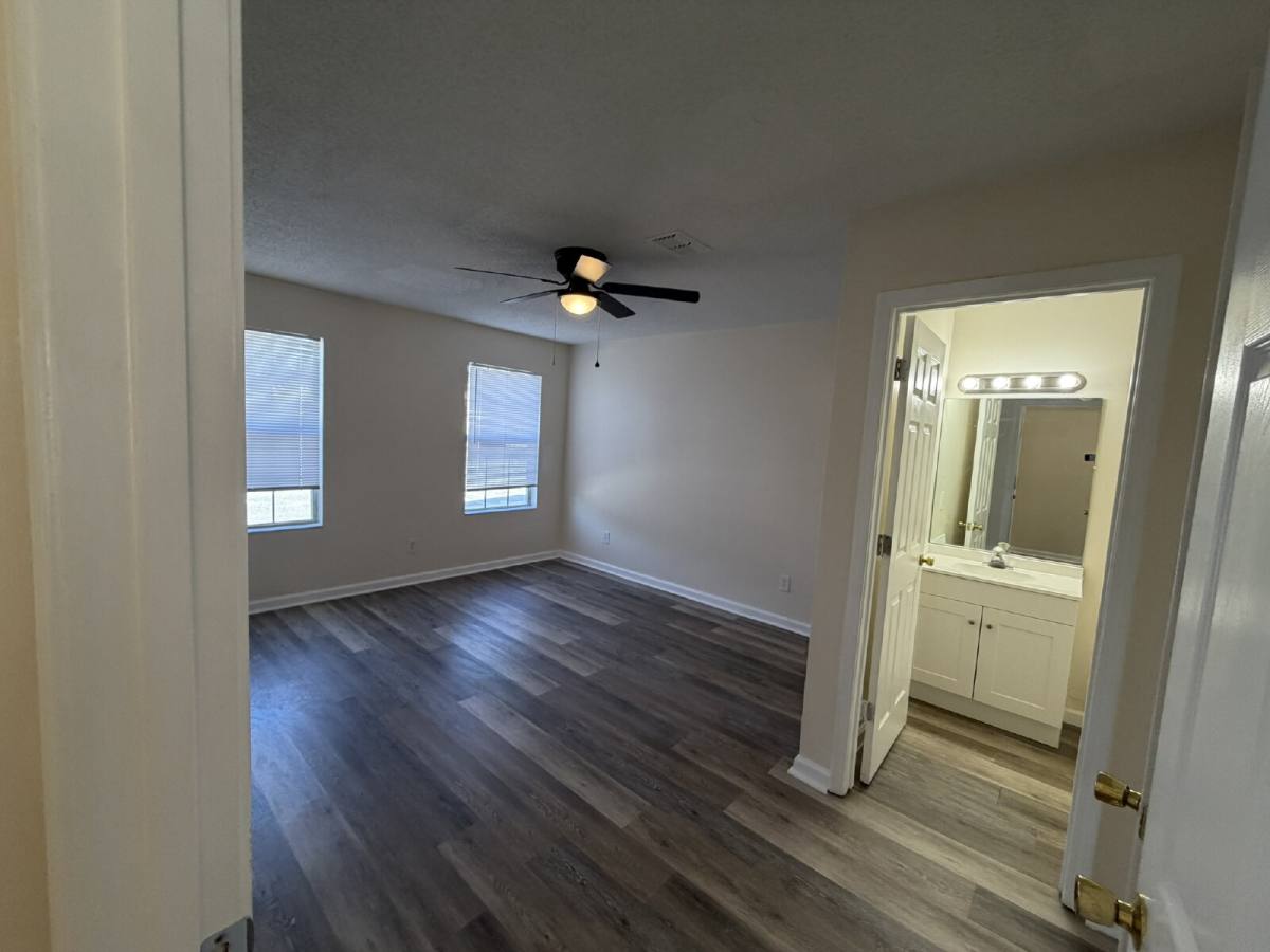 Apartment for rent at 350 Beverly St #123, Hinesville, GA 31313