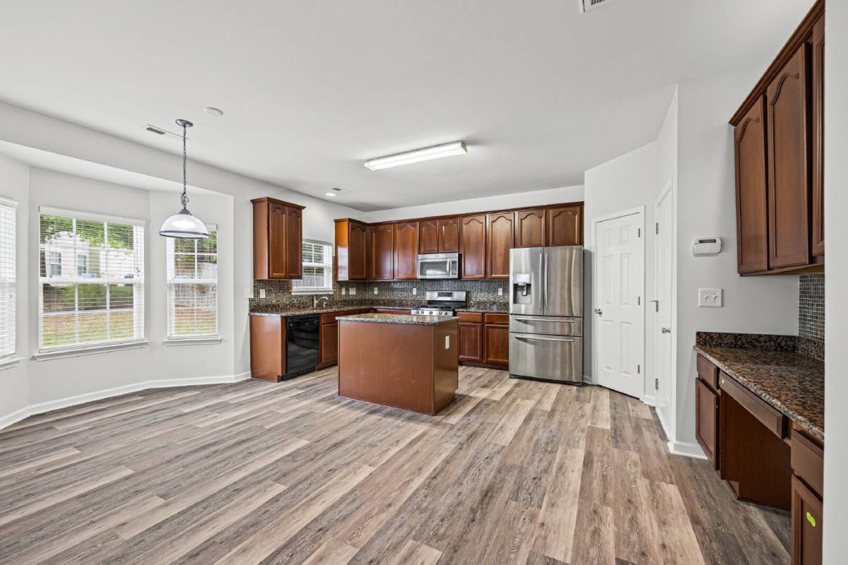 House for rent at 2704 Piersland Dr, Matthews, NC 28104