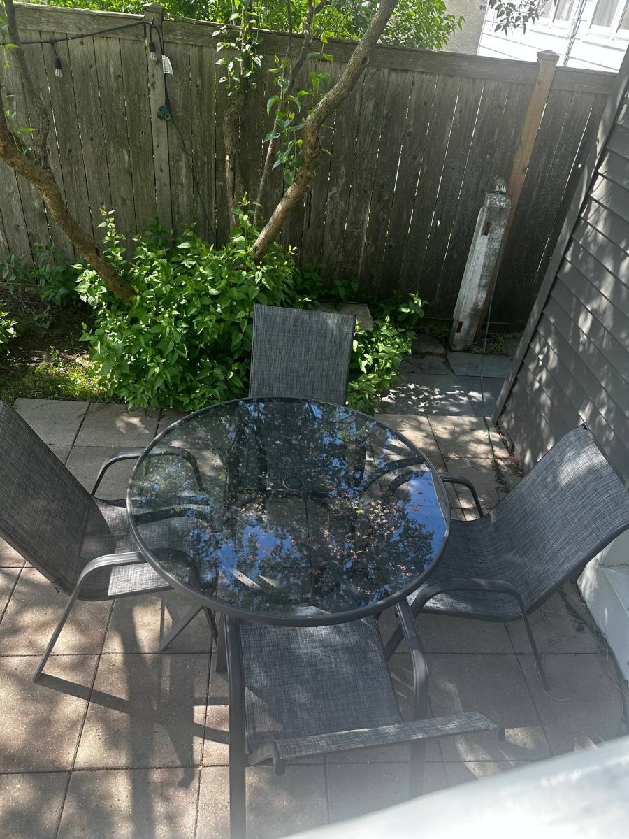 Apartment for rent at 522 N Humphrey Ave #1, Oak Park, IL 60302