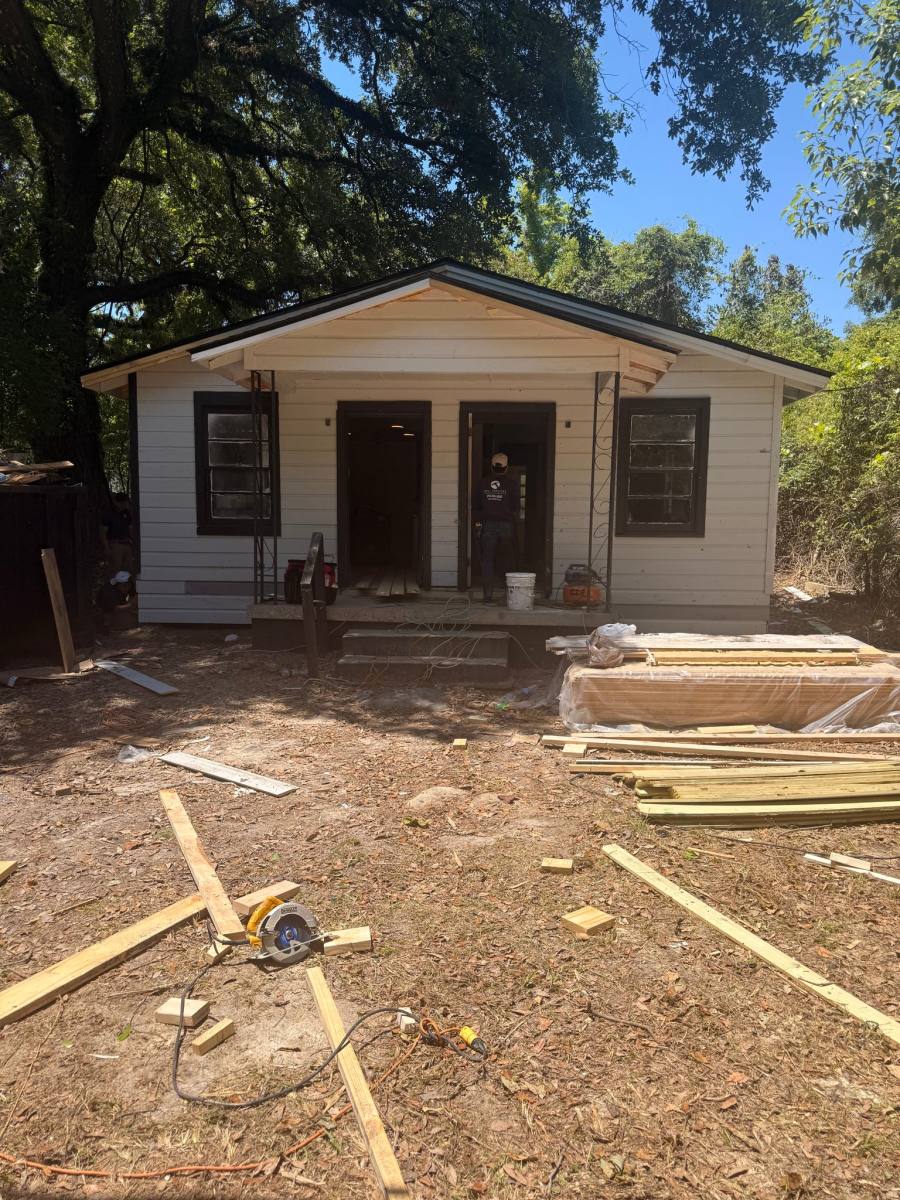 Apartment for rent at 113 Randolph St #1, Mobile, AL 36607