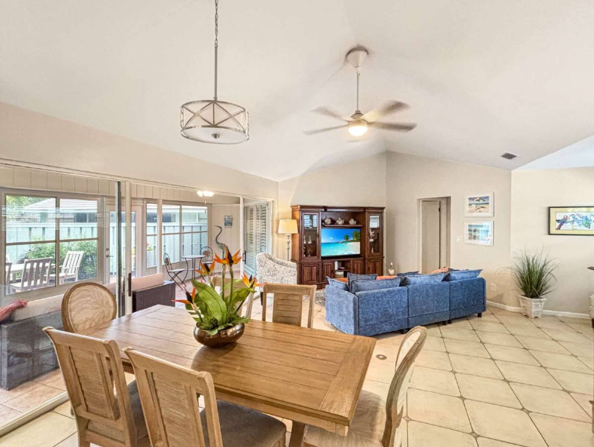 Condo for rent at 1127 E Seminole Ave #8A, Jupiter, FL 33477