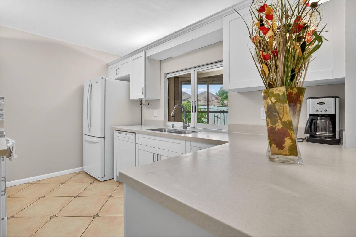 Condo for rent at 1127 E Seminole Ave #8A, Jupiter, FL 33477