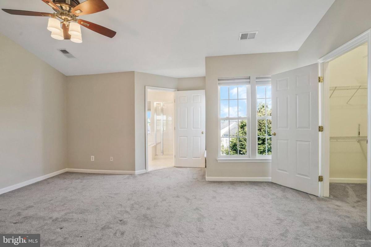 Townhouse for rent at 8034 Horseshoe Cottage Circle, Lorton, VA 22079