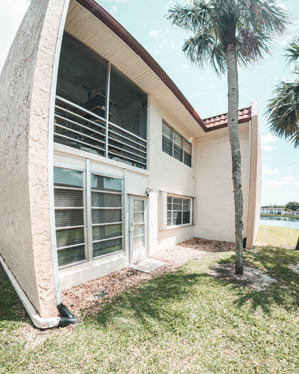 Apartment for rent at 204 Lake Frances Dr, West Palm Beach, FL 33411