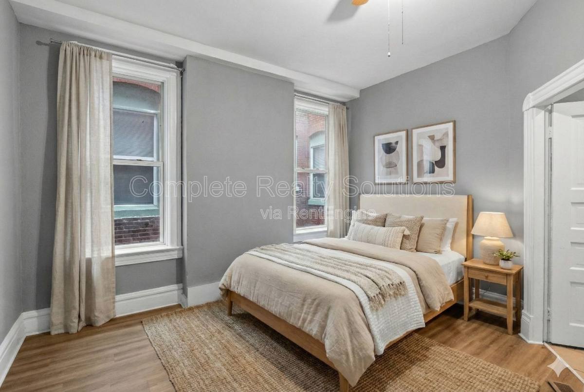 Apartment for rent at 5130 Kensington Ave #1, Saint Louis, MO 63108