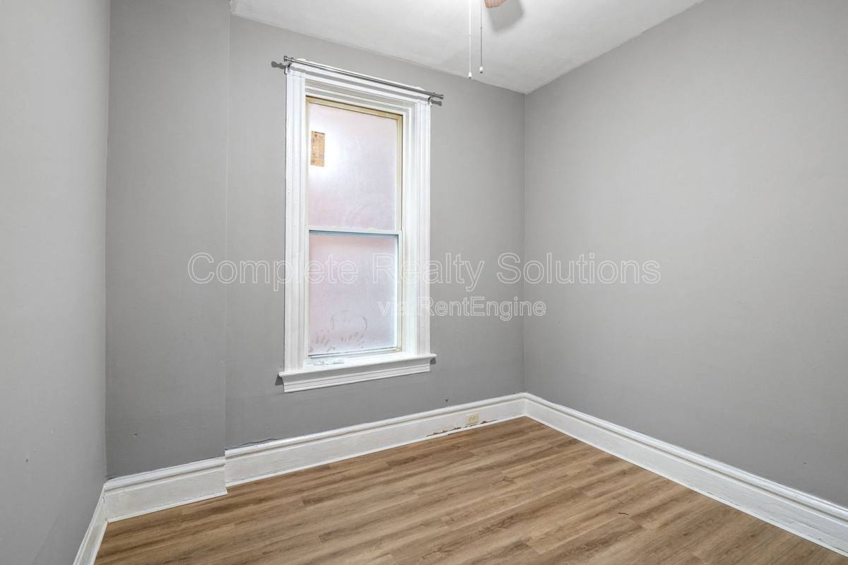 Apartment for rent at 5130 Kensington Ave #1, Saint Louis, MO 63108