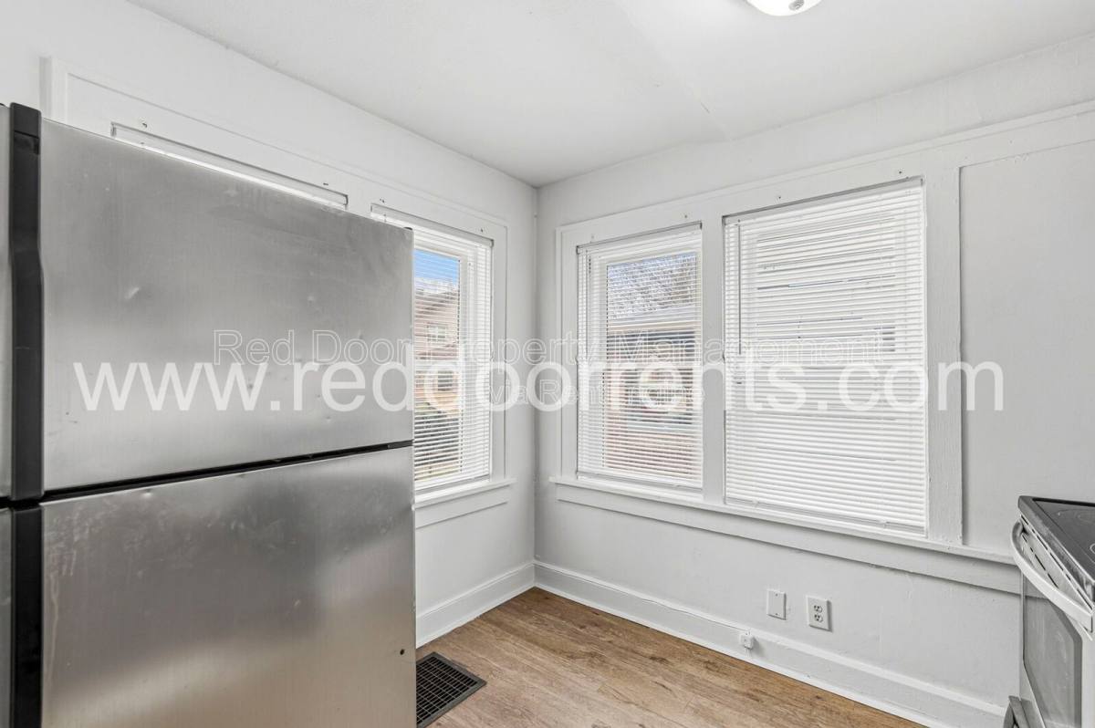 Apartment for rent at 408 N Oakland Ave #A, Indianapolis, IN 46201