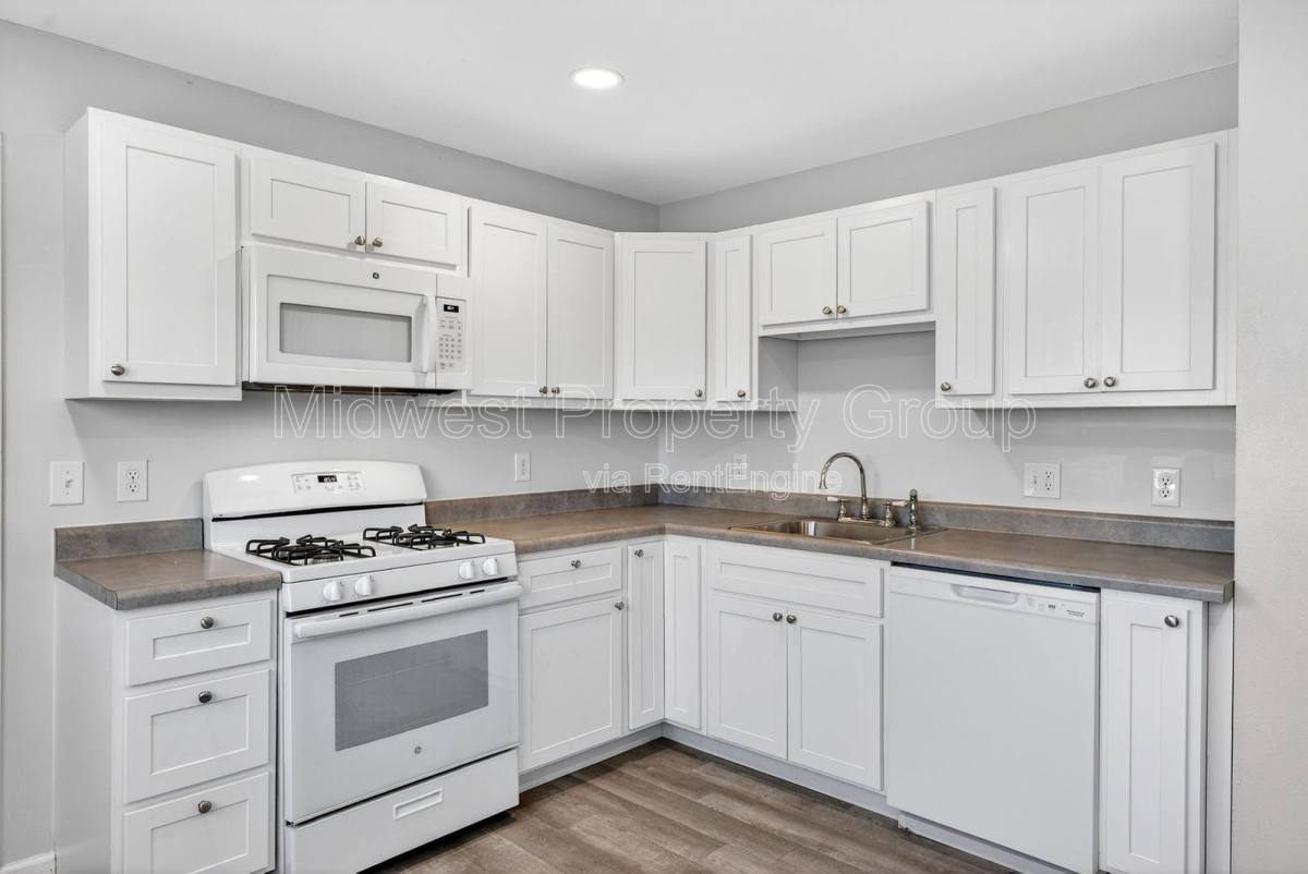 House for rent at 1540 Aspen Dr, Florissant, MO 63031