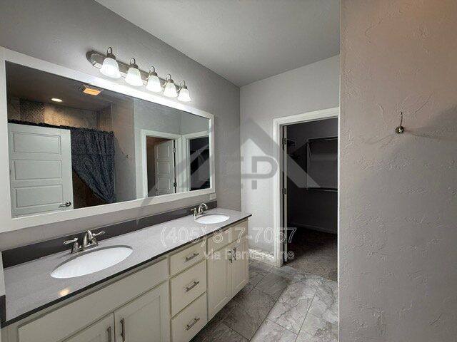 House for rent at 10001 Glover River Dr, Yukon, OK 73099