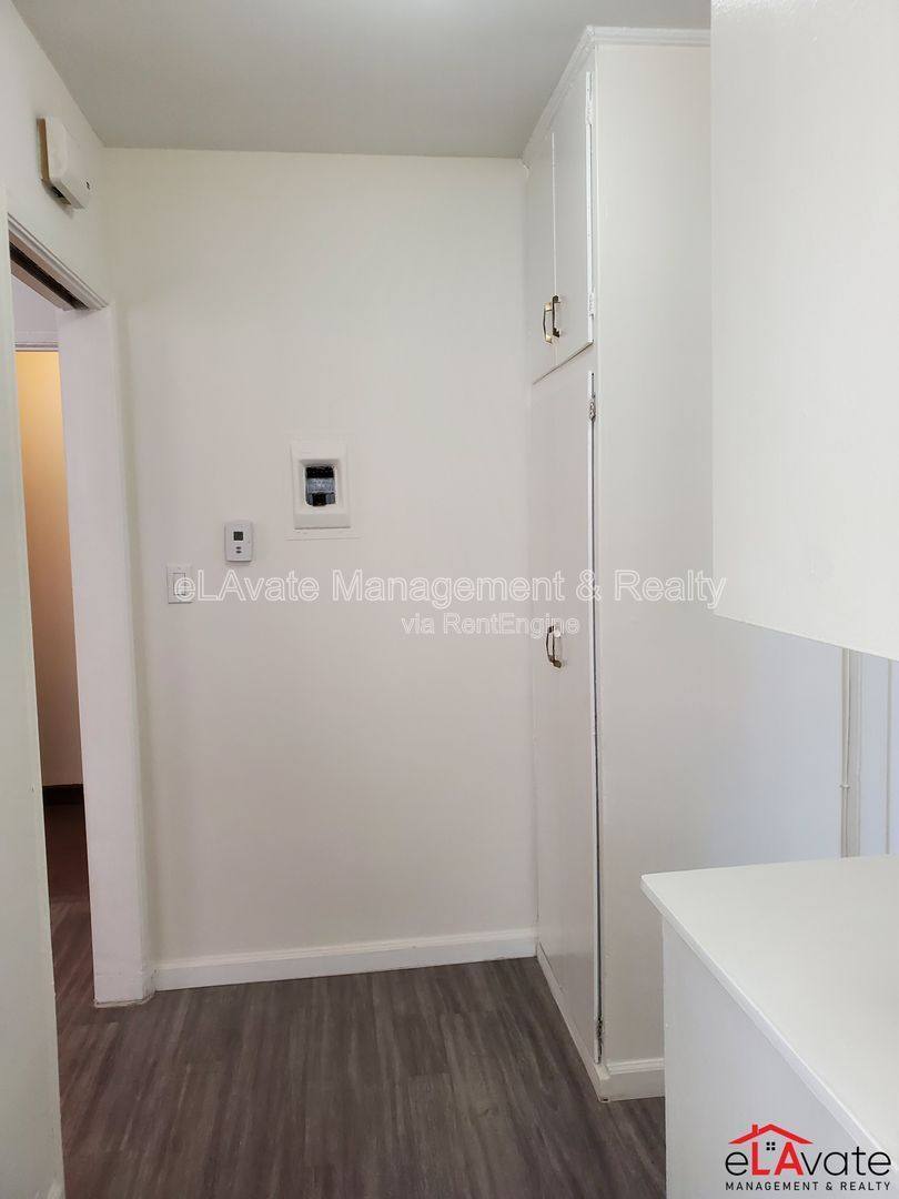 Apartment for rent at 1005 N Curson Ave #5, Los Angeles, CA 90046