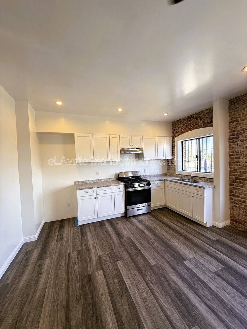 Apartment for rent at 2195 Whittier Blvd #205, Los Angeles, CA 90023
