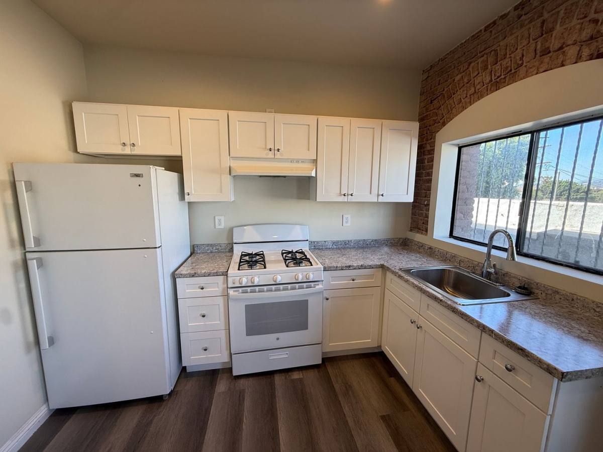 Apartment for rent at 2195 Whittier Blvd #205, Los Angeles, CA 90023