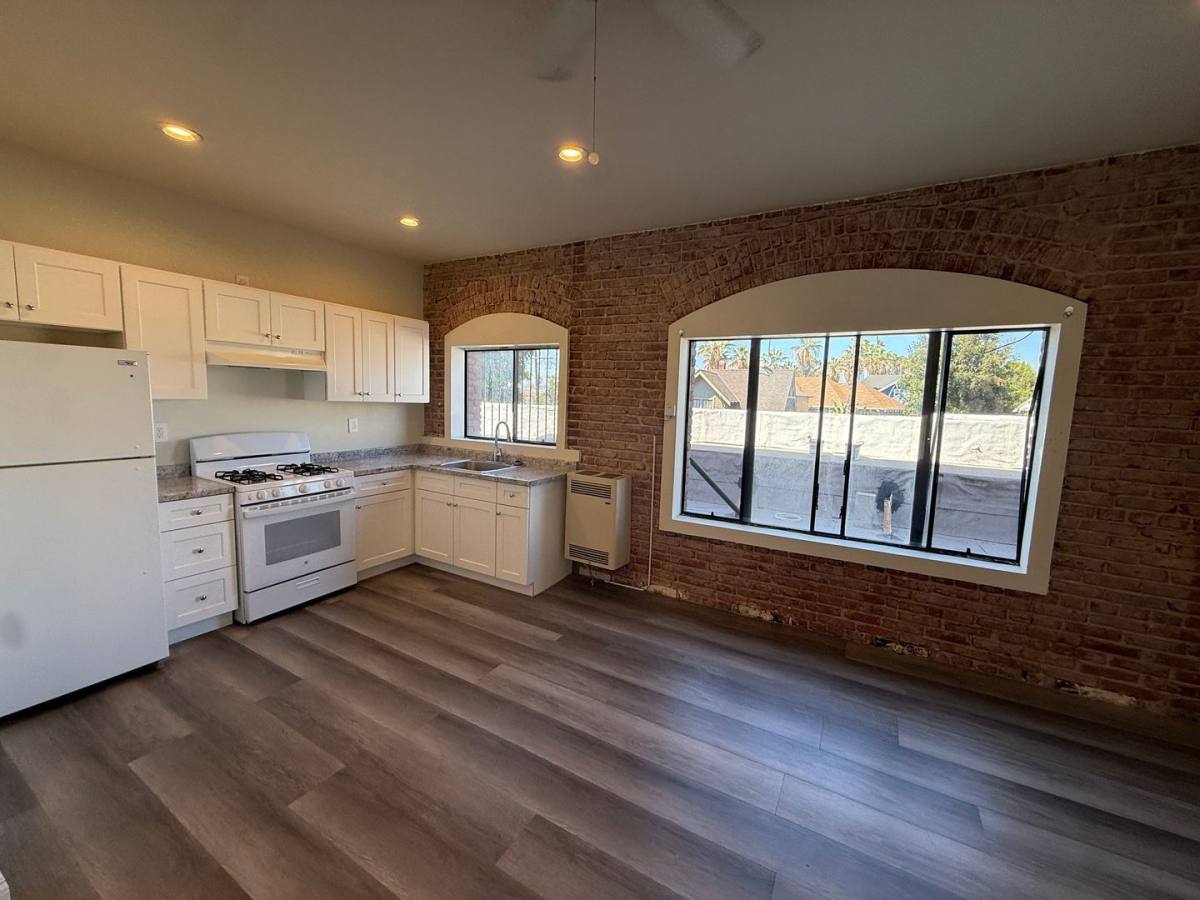 Apartment for rent at 2195 Whittier Blvd #205, Los Angeles, CA 90023