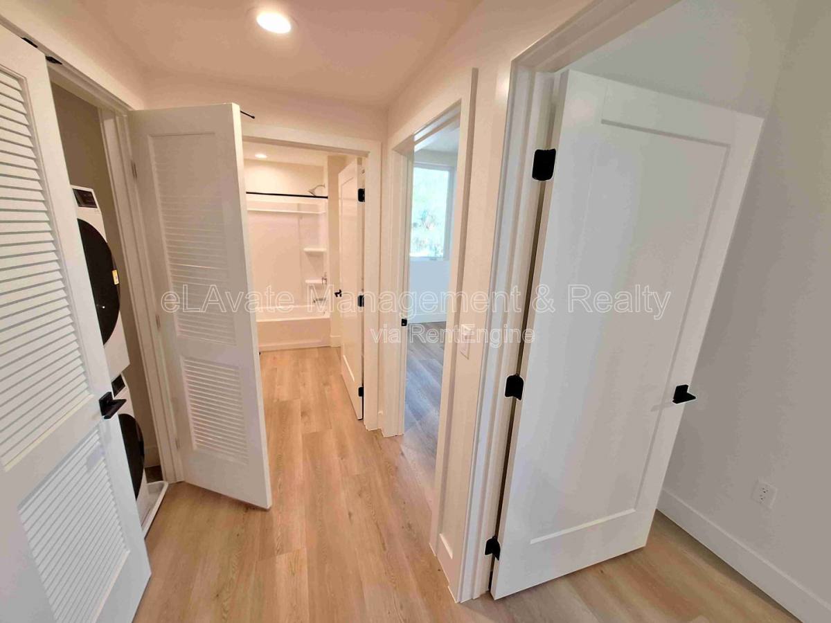Apartment for rent at 16136 Devonshire St #204, Granada Hills, CA 91344