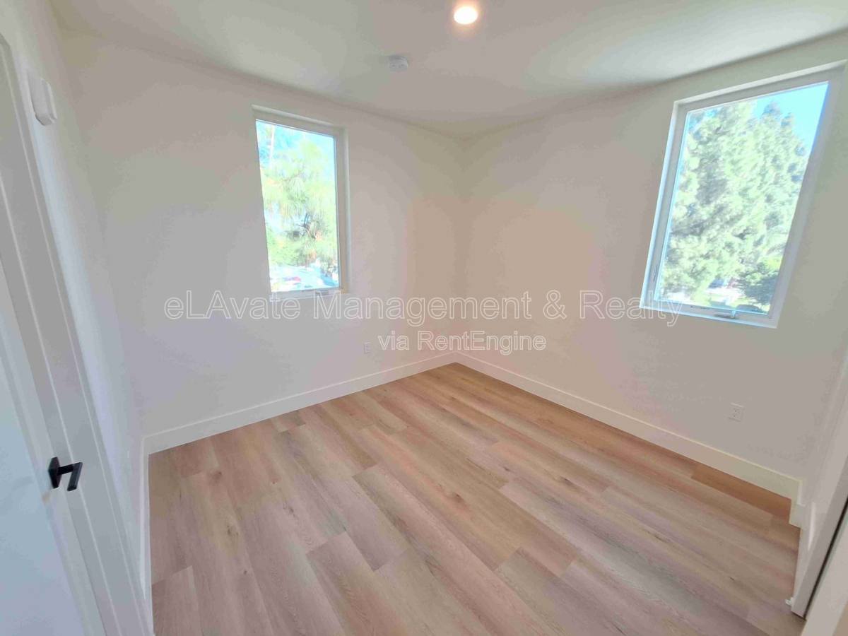 Apartment for rent at 16136 Devonshire St #204, Granada Hills, CA 91344