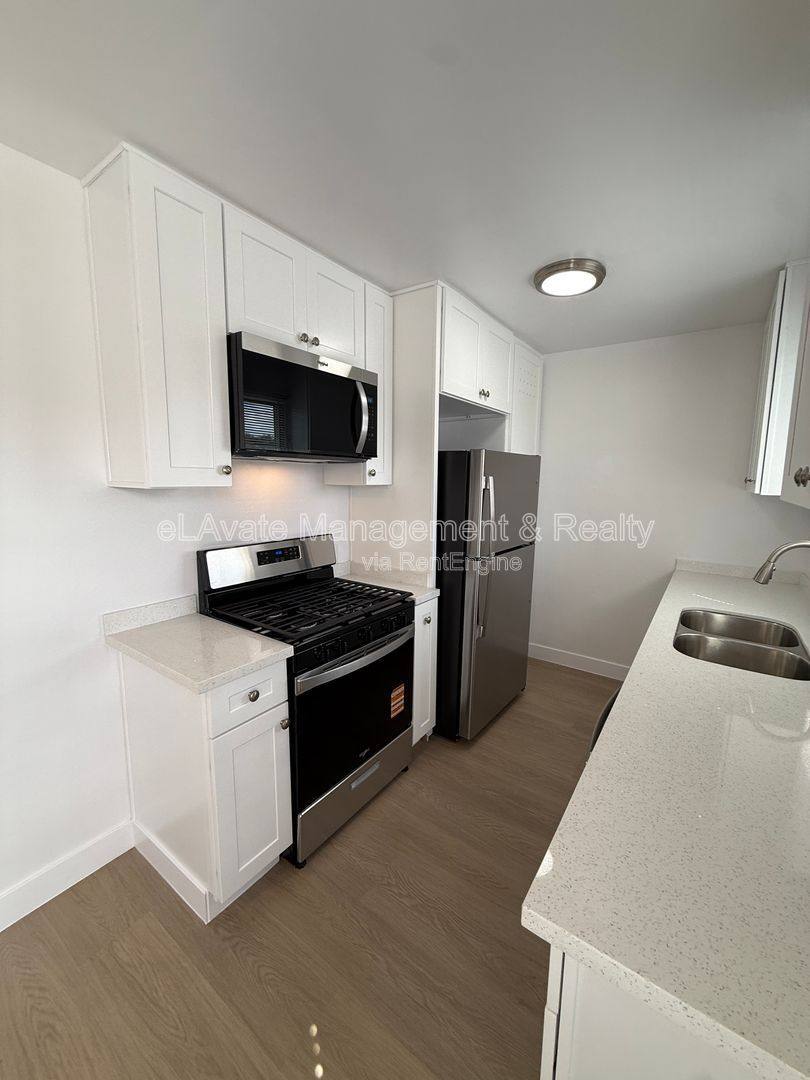 Apartment for rent at 14119 Gilmore St #5, Van Nuys, CA 91401
