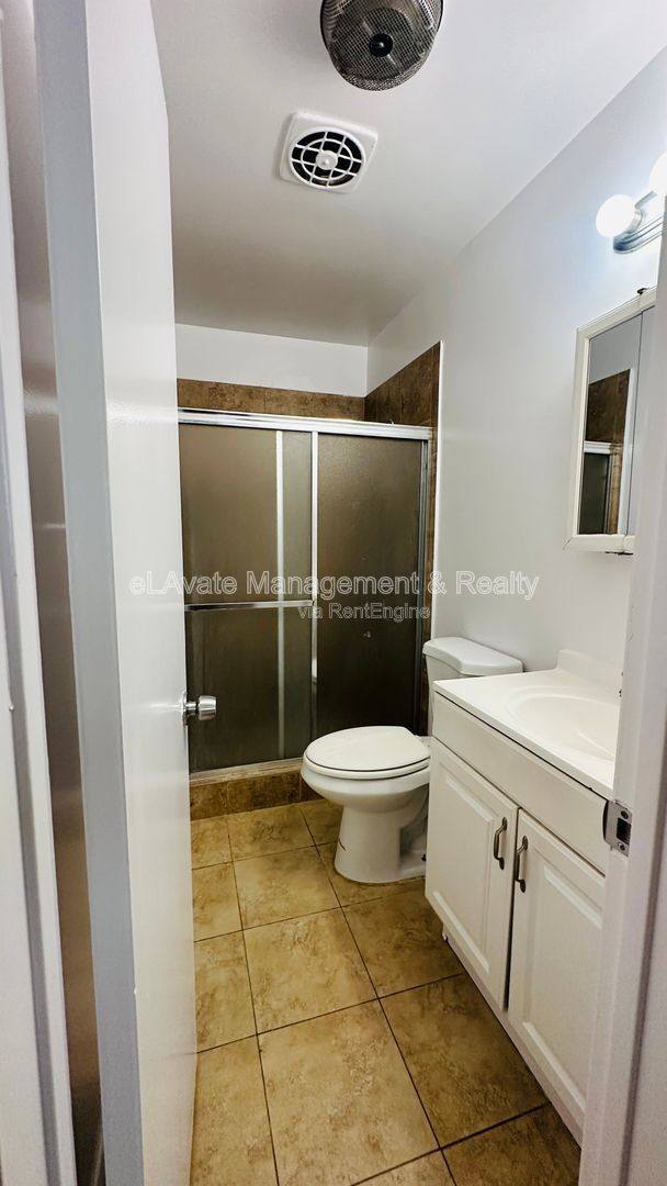 Apartment for rent at 1416 N Martel Ave #3, Los Angeles, CA 90046