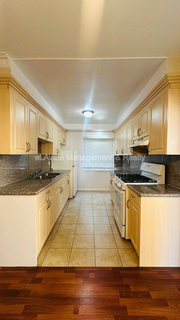 Apartment for rent at 1416 N Martel Ave #3, Los Angeles, CA 90046