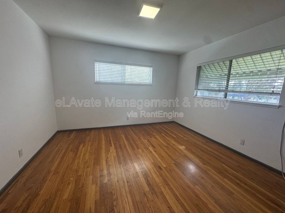 Apartment for rent at 12157 Chandler Blvd #4, Valley Village, CA 91607